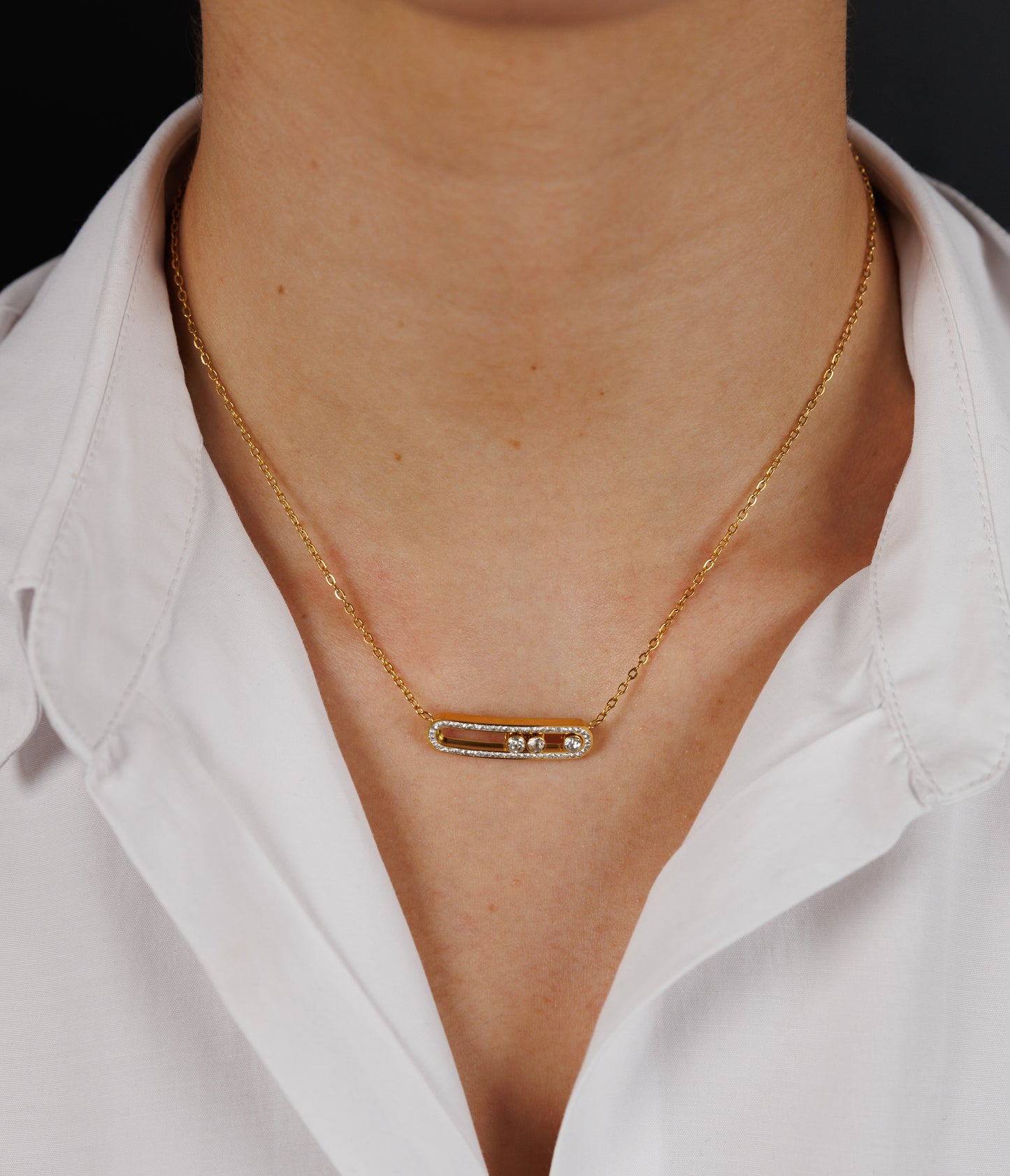 Geometric pendant necklace