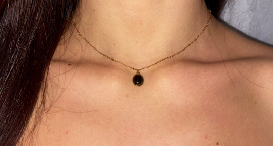 delicate 18k stainless steel plated chain, freshwater pearls.