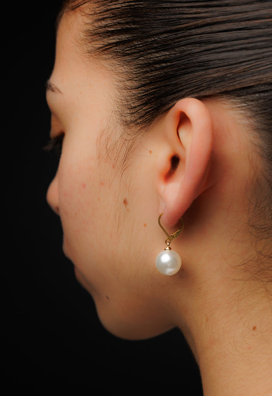 Imitation Pearl earring