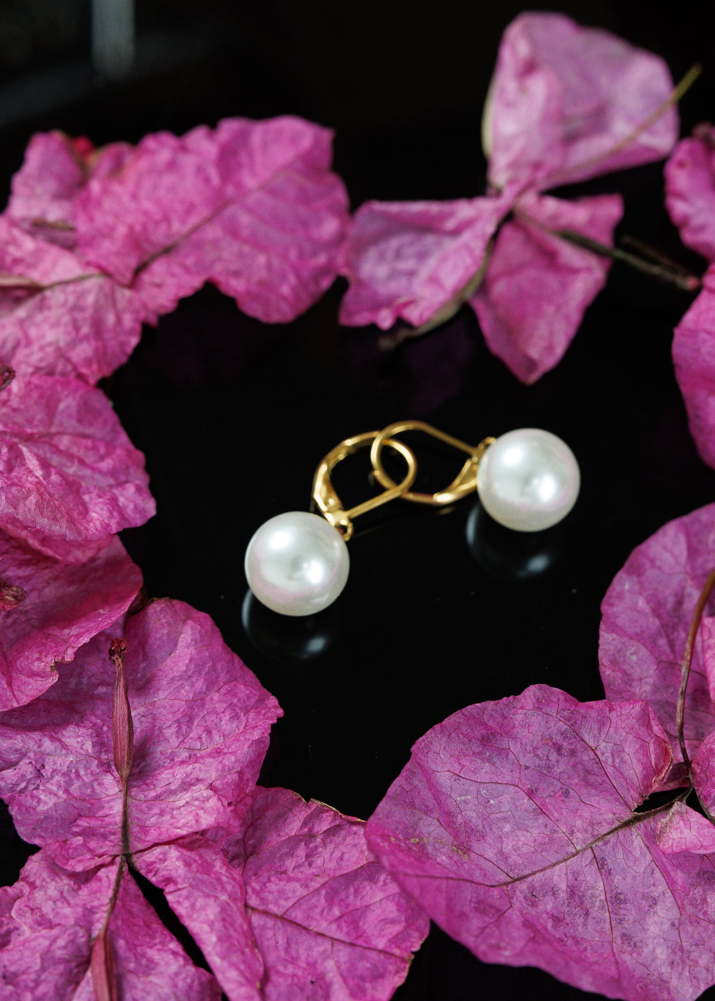 Imitation Pearl earring